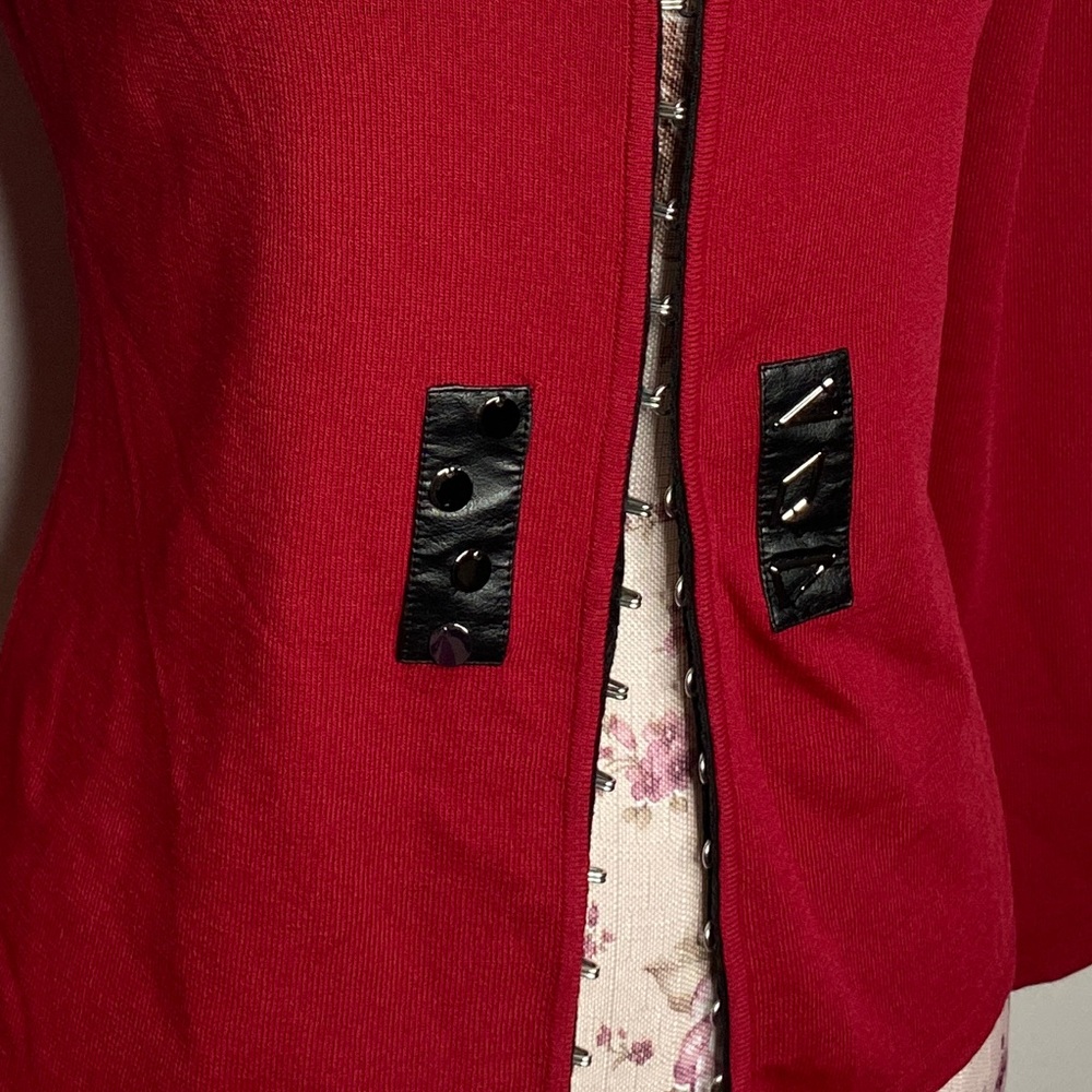 Red Cardigan Fitted Silhouette Metal Accents Multi Media Design - Picture 7 of 11
